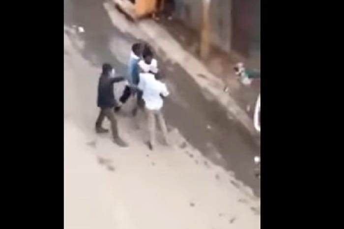 VIDEO: Daylight Nairobi Robbery Captured on Camera as people watched