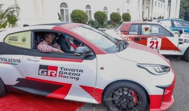 Video of President Uhuru Kenyatta Driving Safari Rally Car