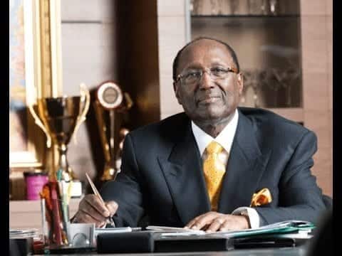 Chris Kirubi gets top honour at 2015 Africa CEO Forum