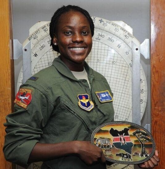 Kenyan Woman Lieutenant Fiona Akoth Serving as US Airforce Pilot