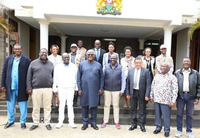 Ruto Makes Public Appearance as Nation Awaits the 5th, Meets with Election Observer Team