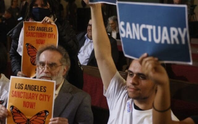 Defying Trump' mass deportations: Los Angeles now sanctuary City 