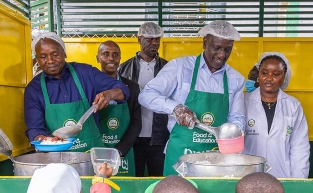 Ruto Promise to Buy 1 Million Chapati-Making Machine for Schools 